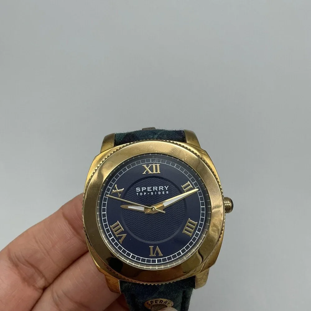 Sperry Top-Sider Mens Watch 38mm Blue Dial Gold Tone Plaid Strap New Battery